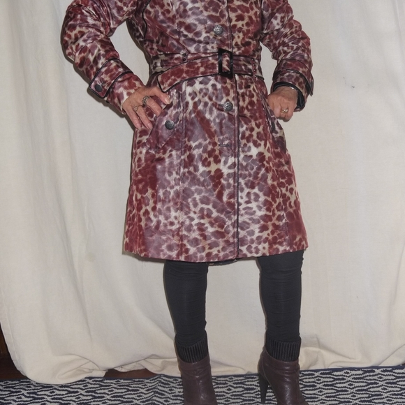 Women's Guess Jeans Jacket - Picture 3 of 5